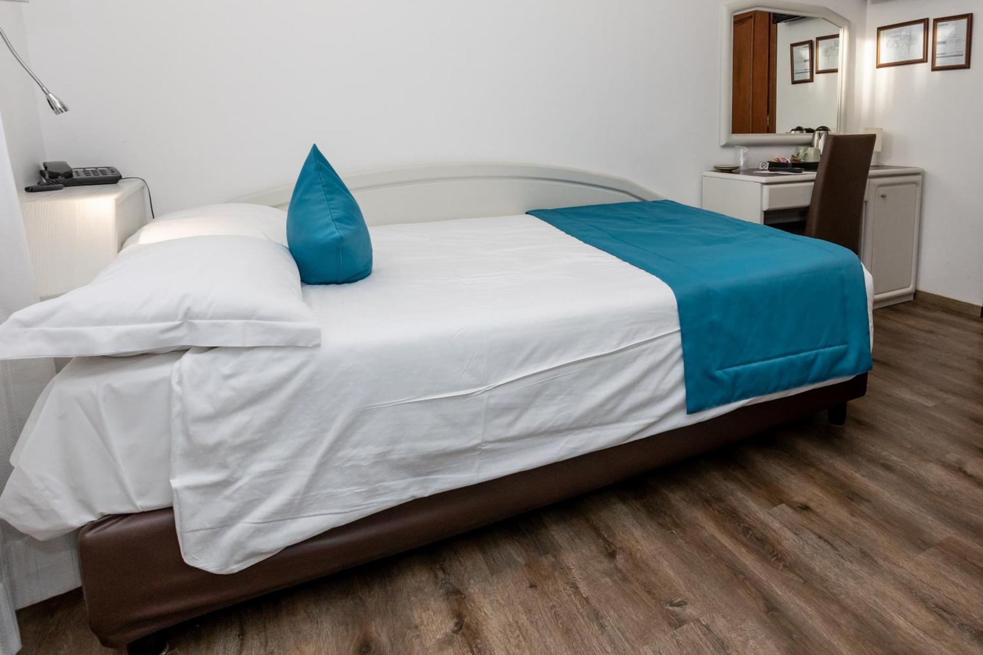 Albergo Cappello E Cadore Belluno Bagian luar foto